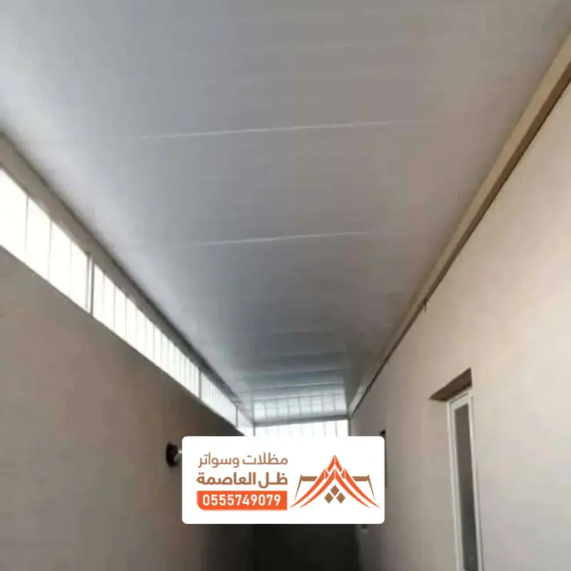 عزل سقف من الساندوتش بانل